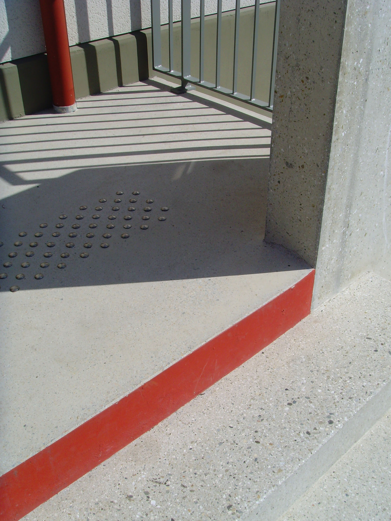 GROUPE SCOLAIRE
J.J. MORER ECOLE_Caudies/photos/08.jpg