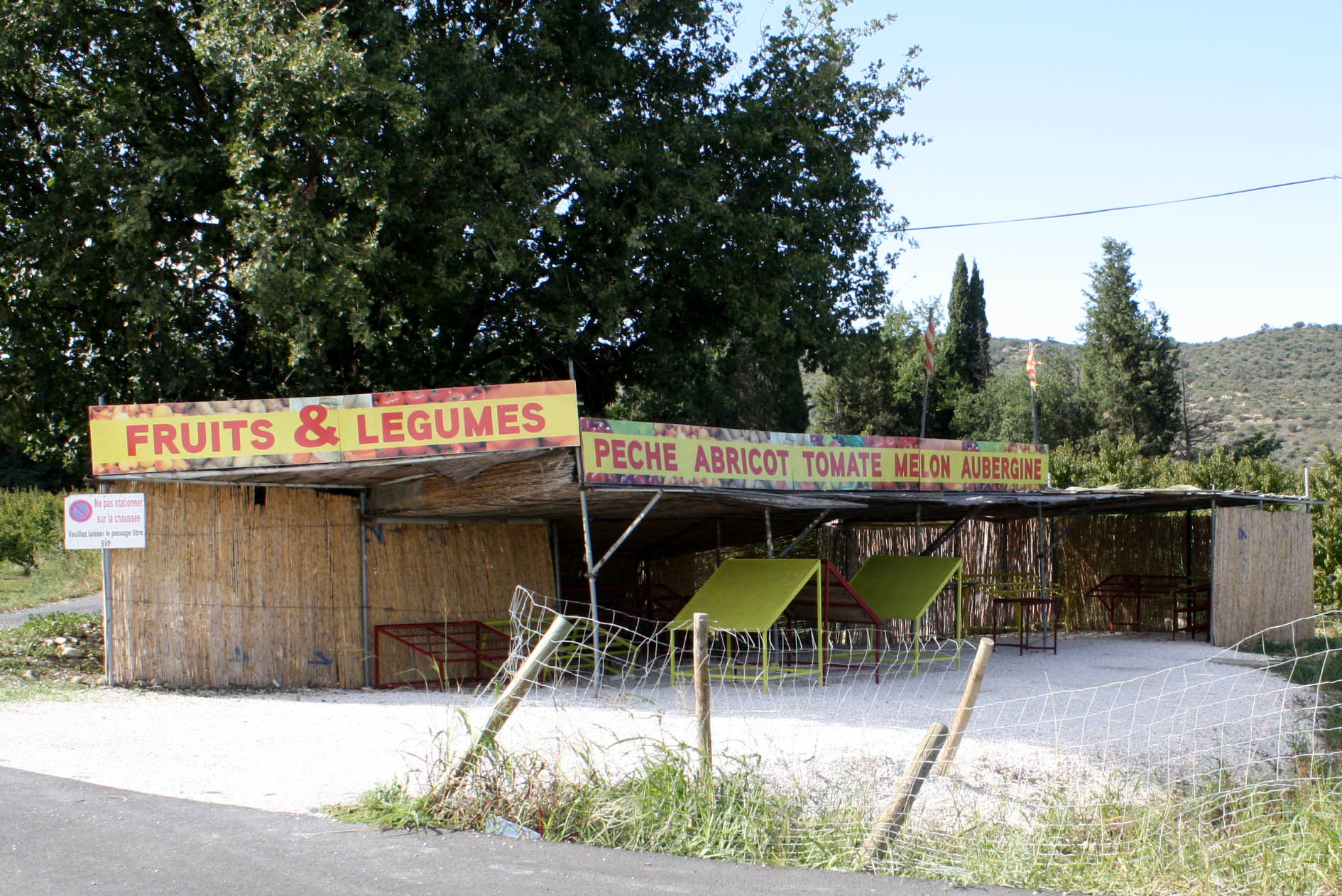 STAND DE VENTE JCB_Bouleternere/photos/03.jpg