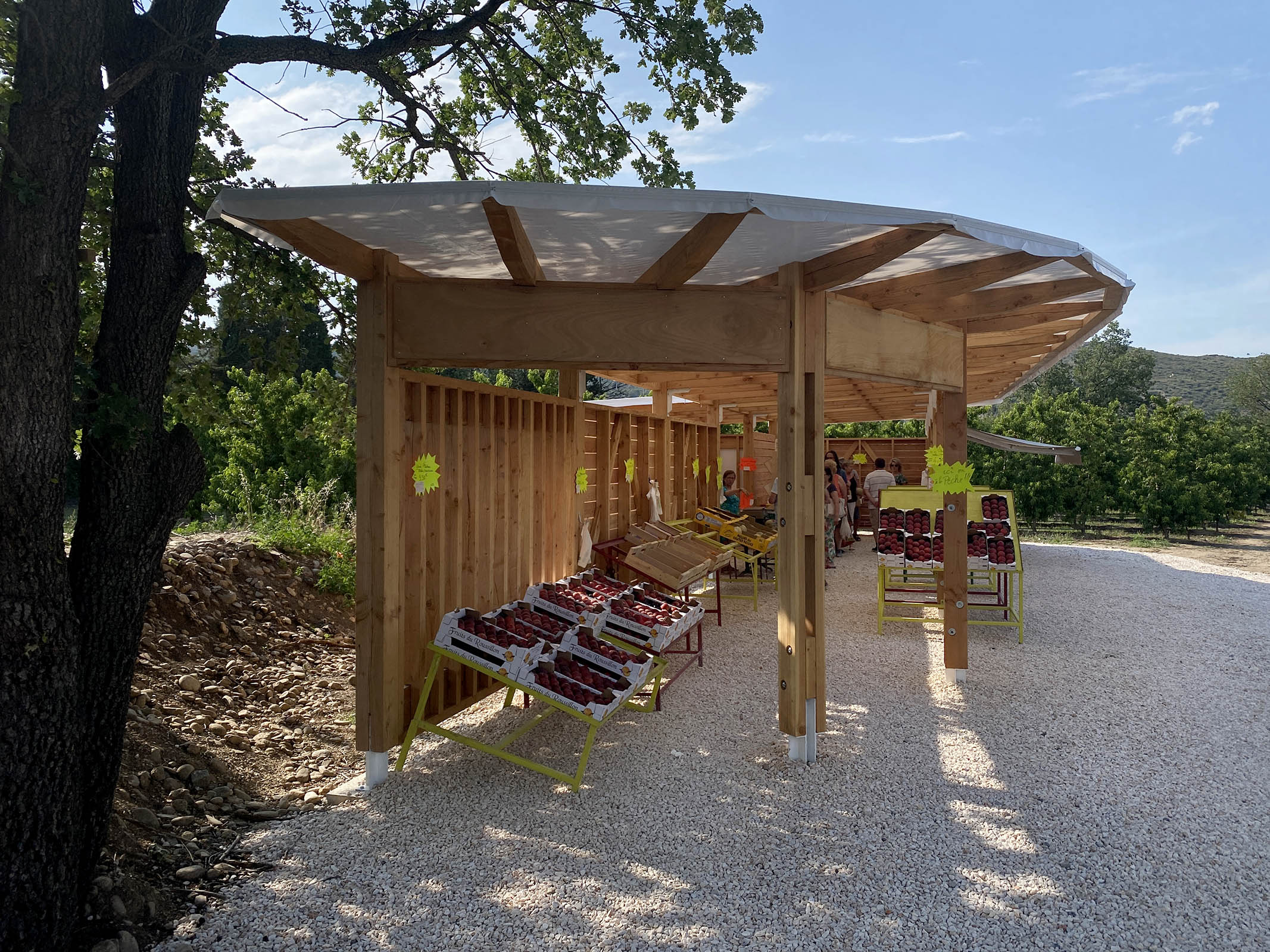 STAND DE VENTE JCB_Bouleternere/photos/07.jpg