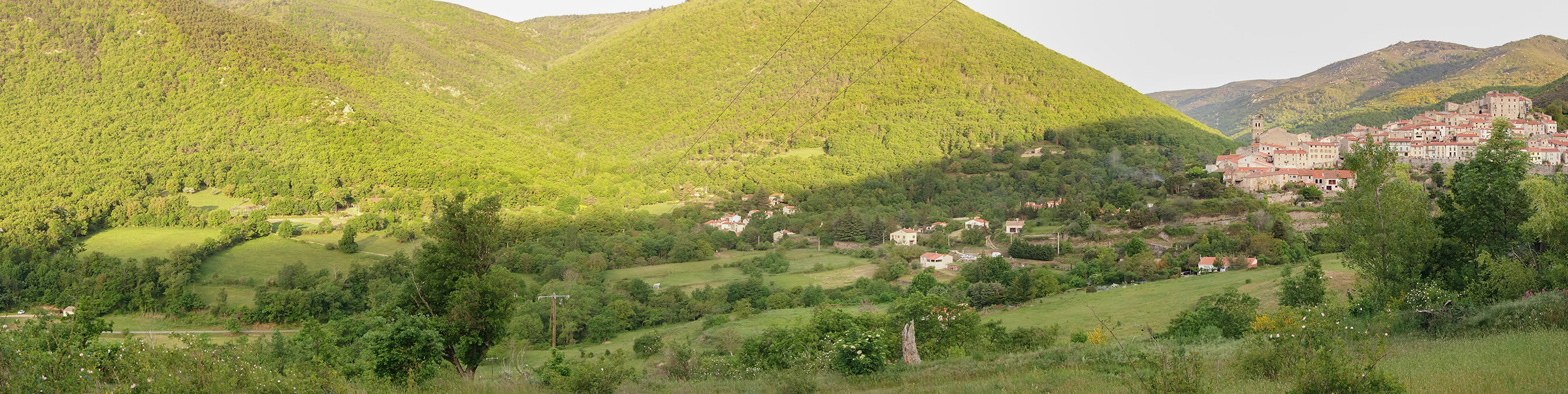 MIELLERIE
LE CHANT DES ABEILLES MCDA_Mosset/photos/02.jpg