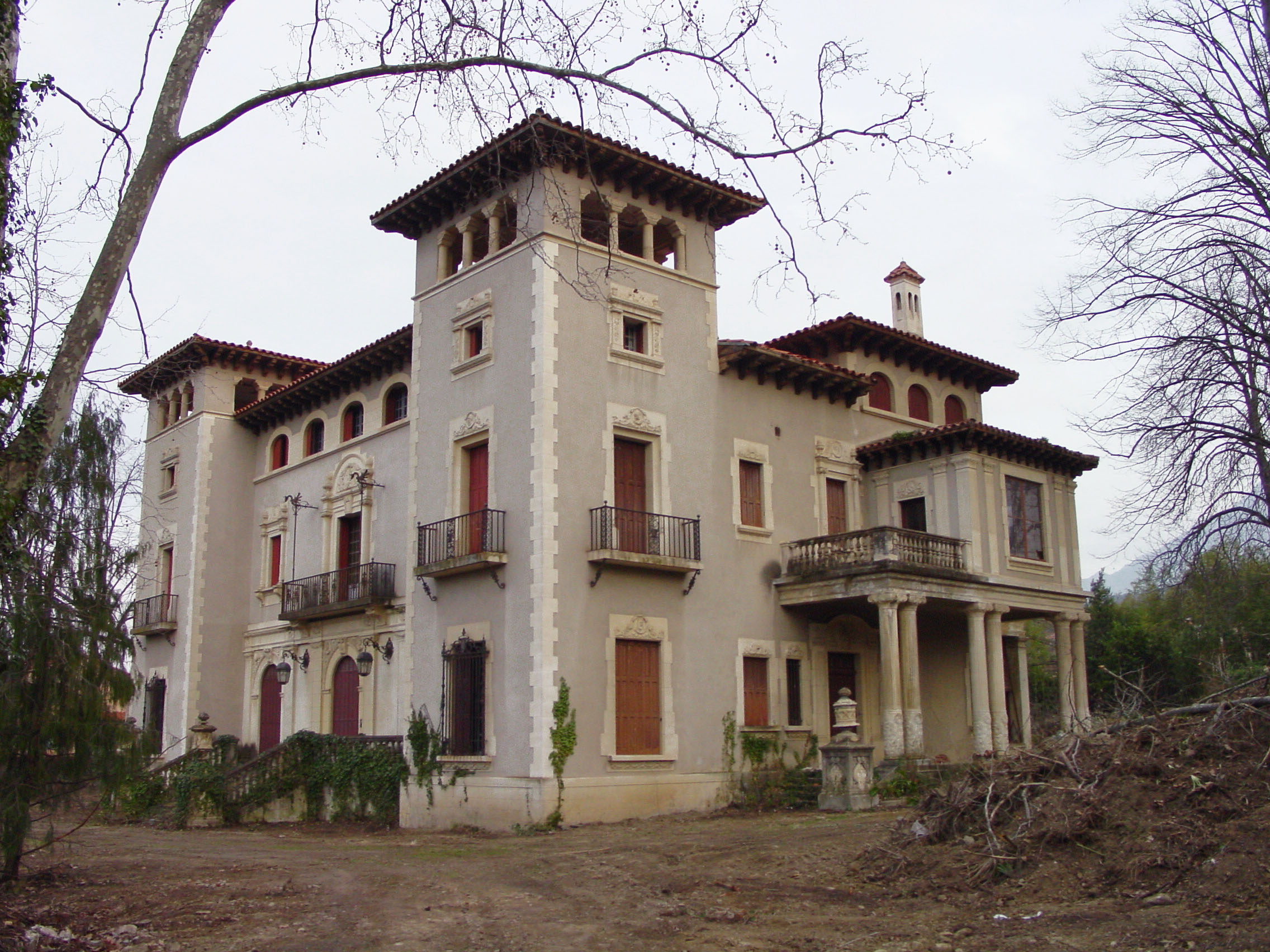 CENTRE PAU CASALS
TRANCHE 2 UCEchateau_Prades/photos/02.jpg